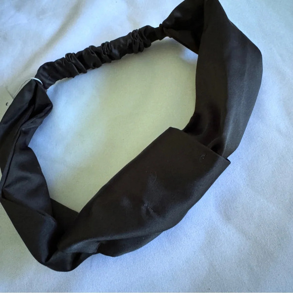 🆕🖤 Lululemon Knot Stopping Headband Satin - Black - Picture 3 of 8